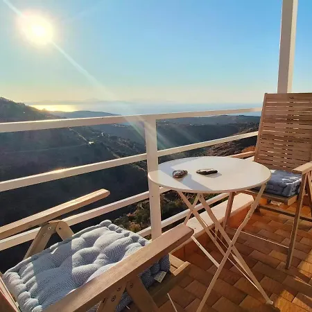 Apartment Enjoy Sunset From A Wonderful Traditional Studio-melina Ioulis